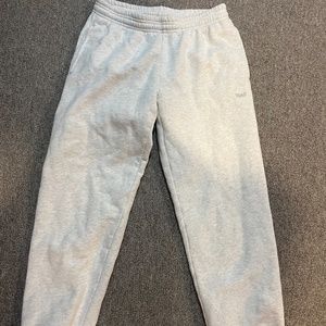 Aritzia Perfect Fit Sweatpants Light grey in size XS